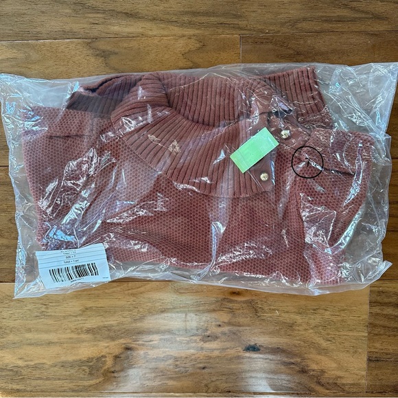 Brand New Janie & Jack Short Sleeve Sweater, Gold-Tone Buttons, Girls 7, NWT - Picture 4 of 6